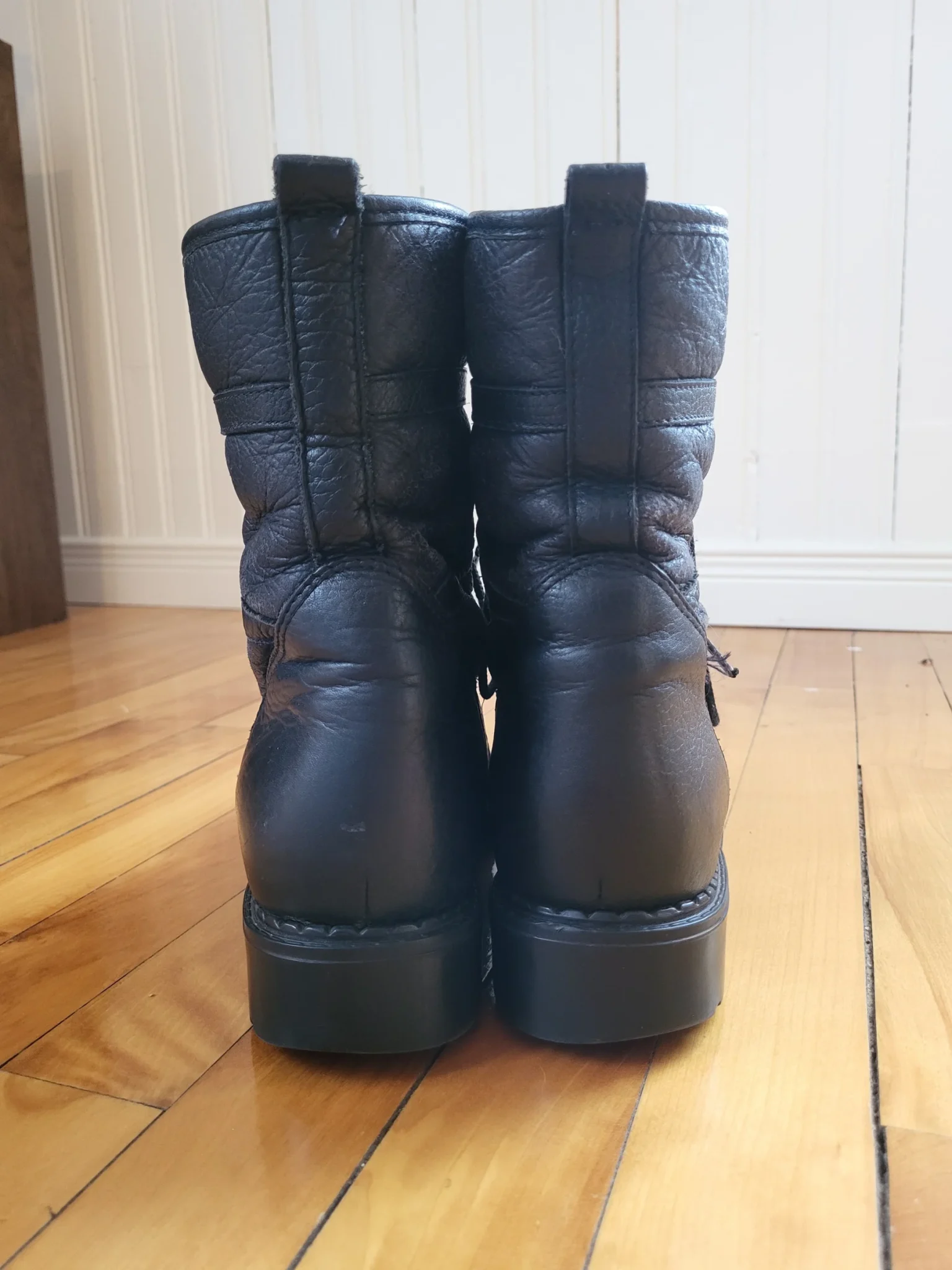 Image for Pajar winter boots black leather Shearling Lined Combat Boots Size 9