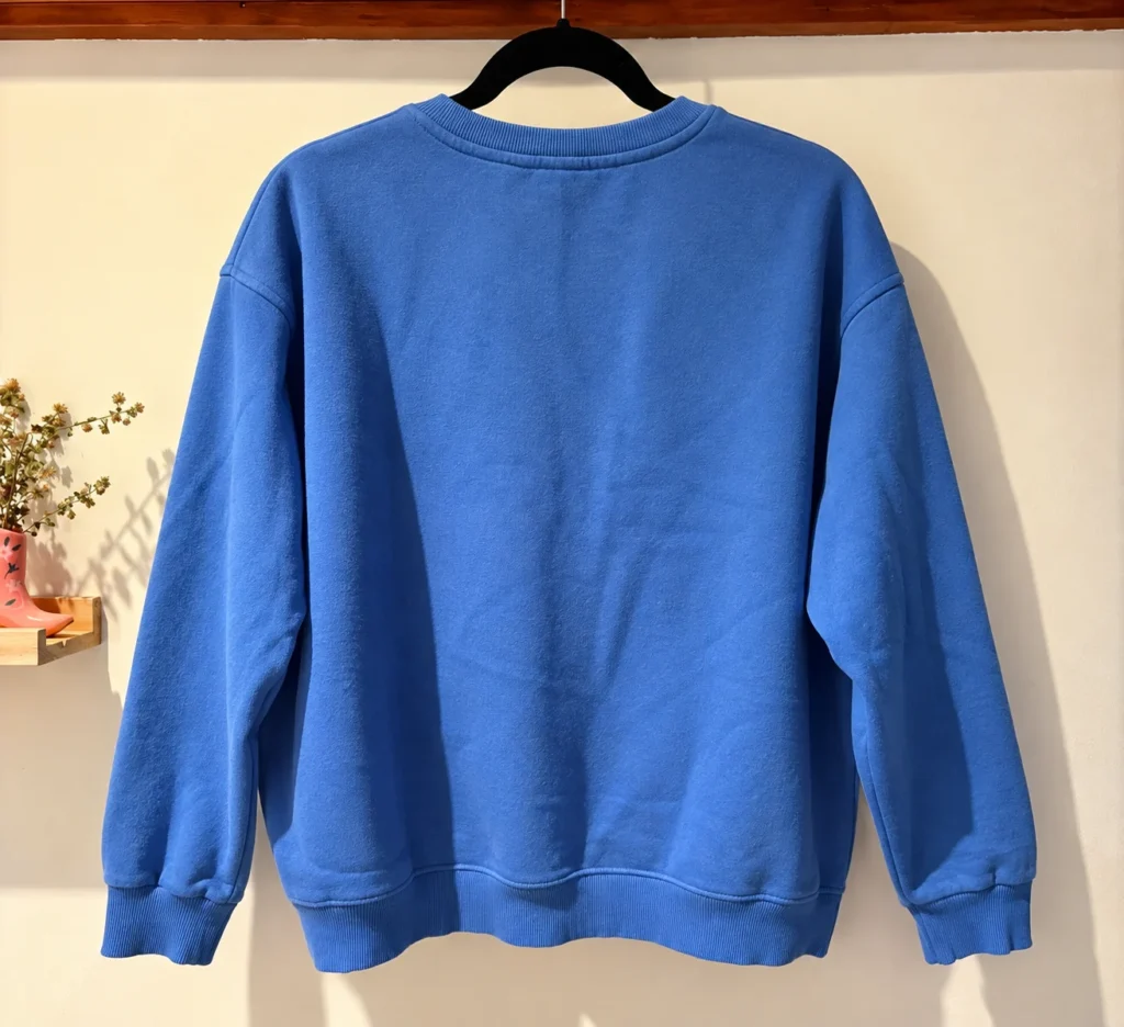 Image for Chandail molletonné bleu à message brodé – Taille L/G