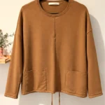 Featured thumbnail for Chandail OUI – Camel – Coupe ample