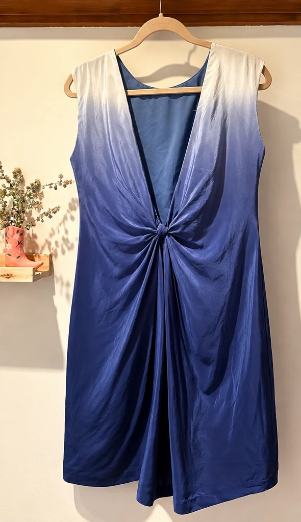 Image for Club Monaco genuine silk dress – Blue and ivory gradient – Size 2
