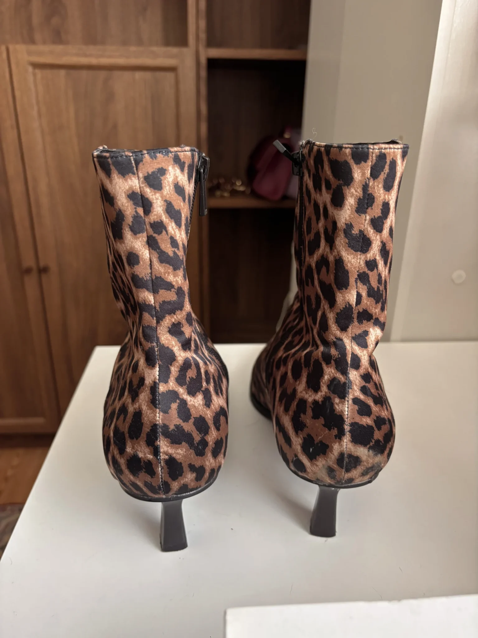 Image for ZARA leopard-print ankle boots – Size 9