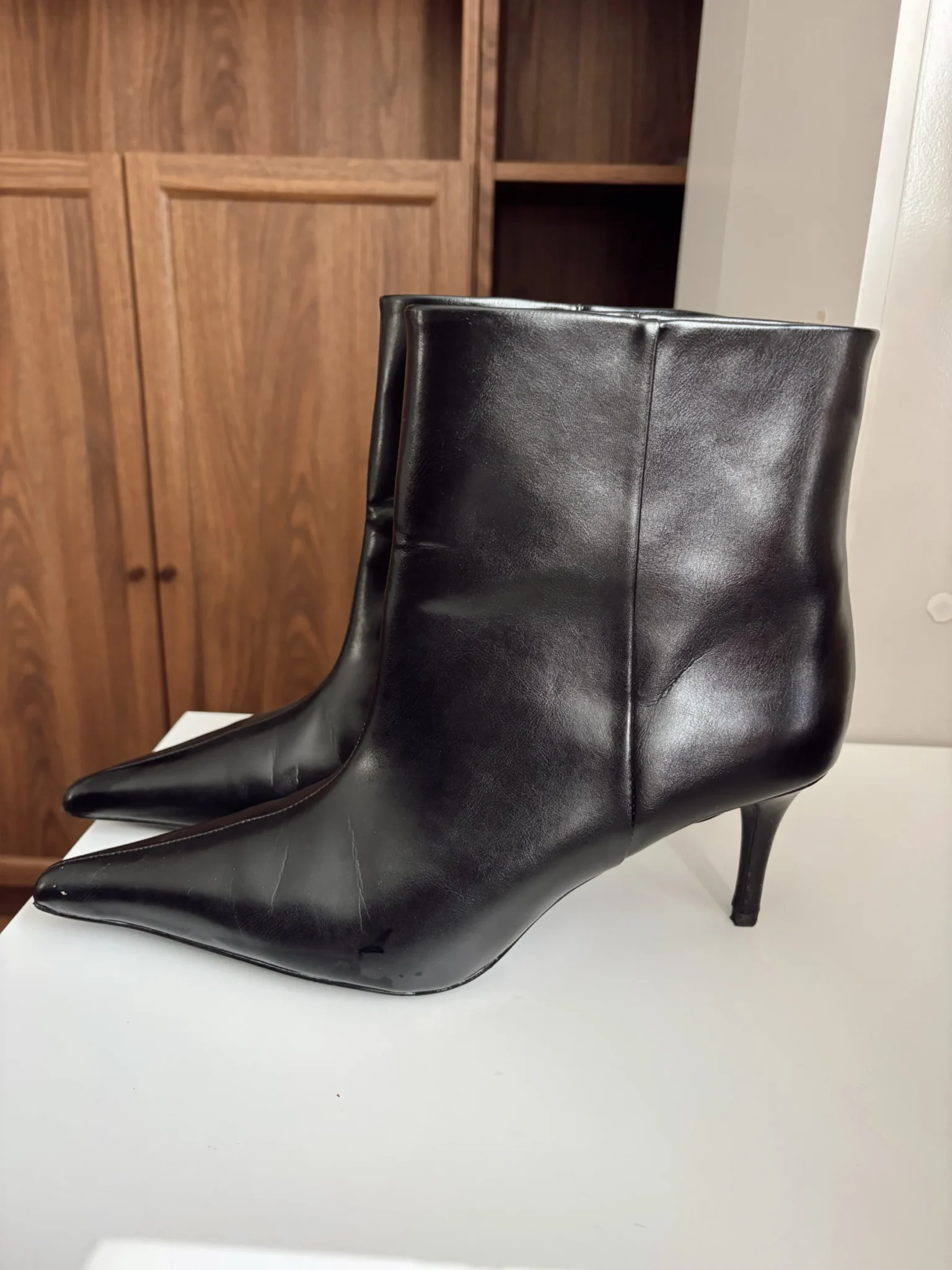 Featured image for Black pointed-toe H&M ankle boots – Size 9