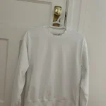 Featured thumbnail for Sweater Blanc Aritzia