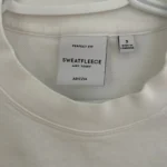 Thumbnail for Sweater Blanc Aritzia