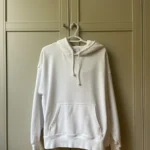 Featured thumbnail for Hoodie Aritzia Blanc