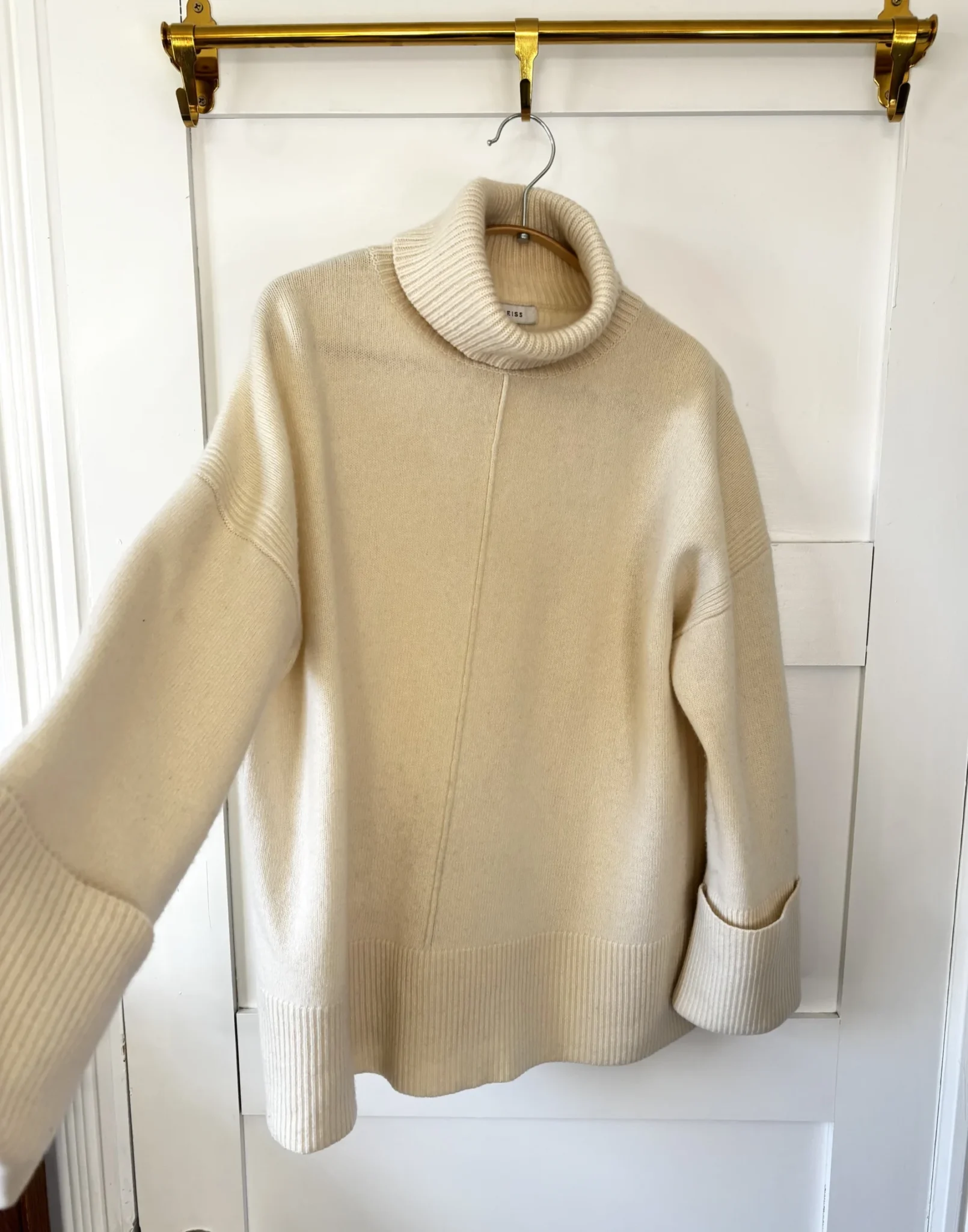 Featured image for ♥️Pull crème REISS