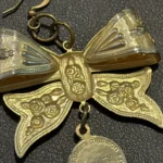 Thumbnail for Boucles d'oreilles nœuds vintage « Lucie » par Uranium Mutation (Montréal)