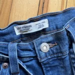 Thumbnail for Jeans jambe large, taille mi-haute