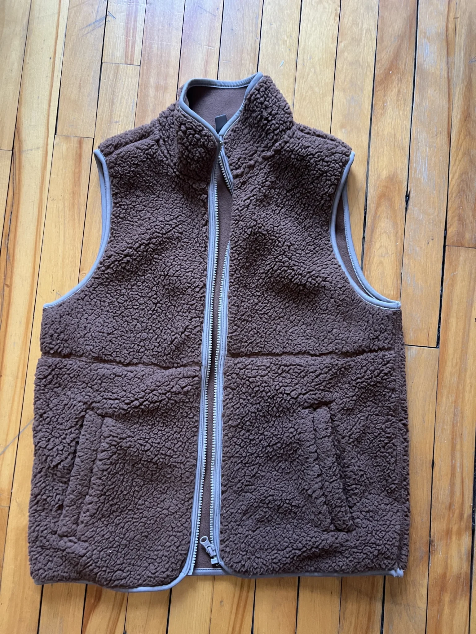 Featured image for Veste sans manches Sherpa