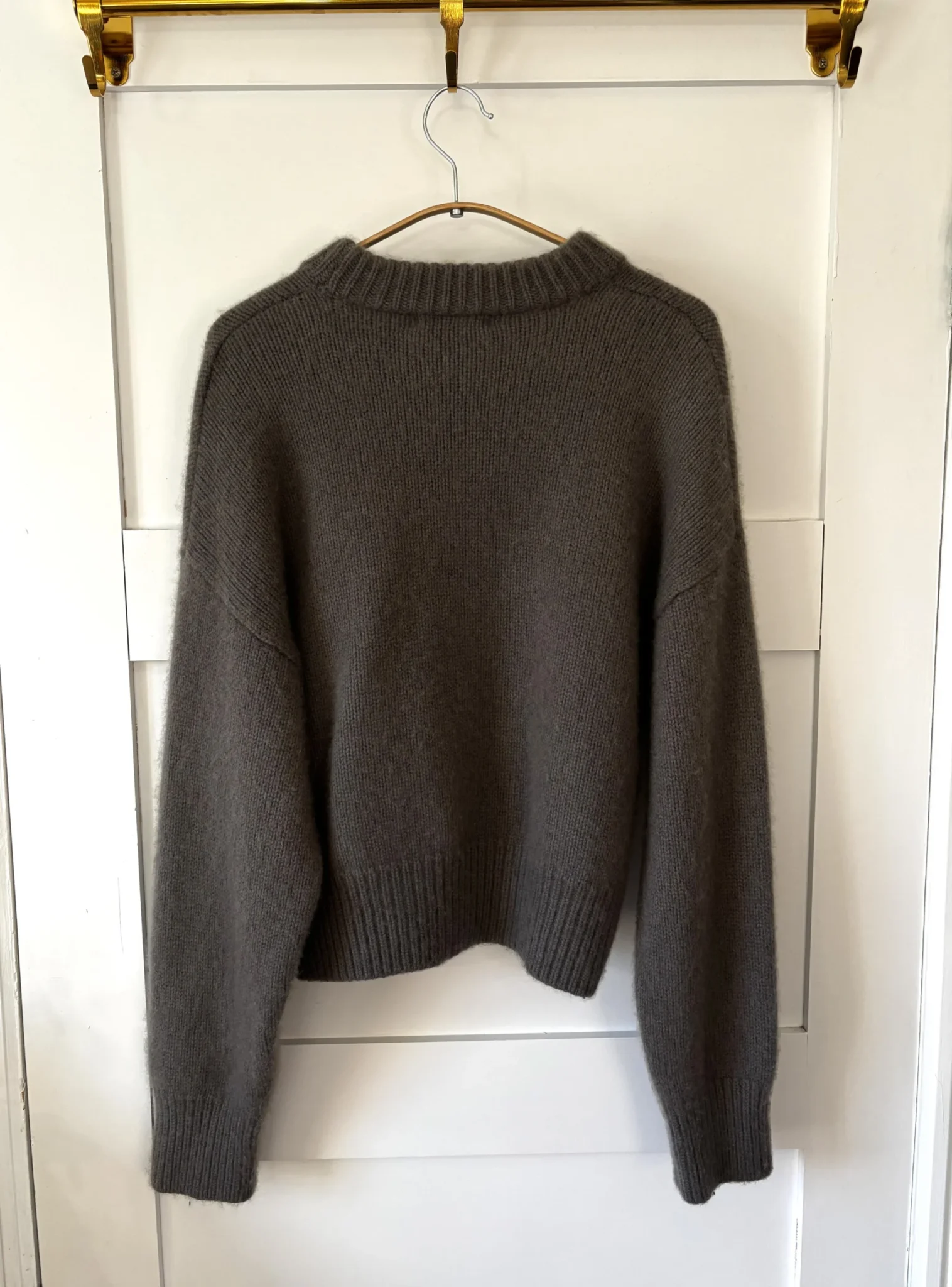 Image for ♥️Pull taupe HERMUST