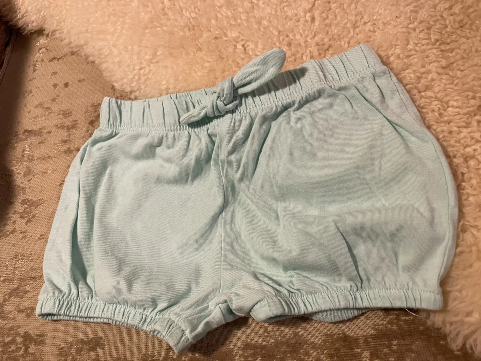 Image for Kiabi lightweight shorts, size 9 months