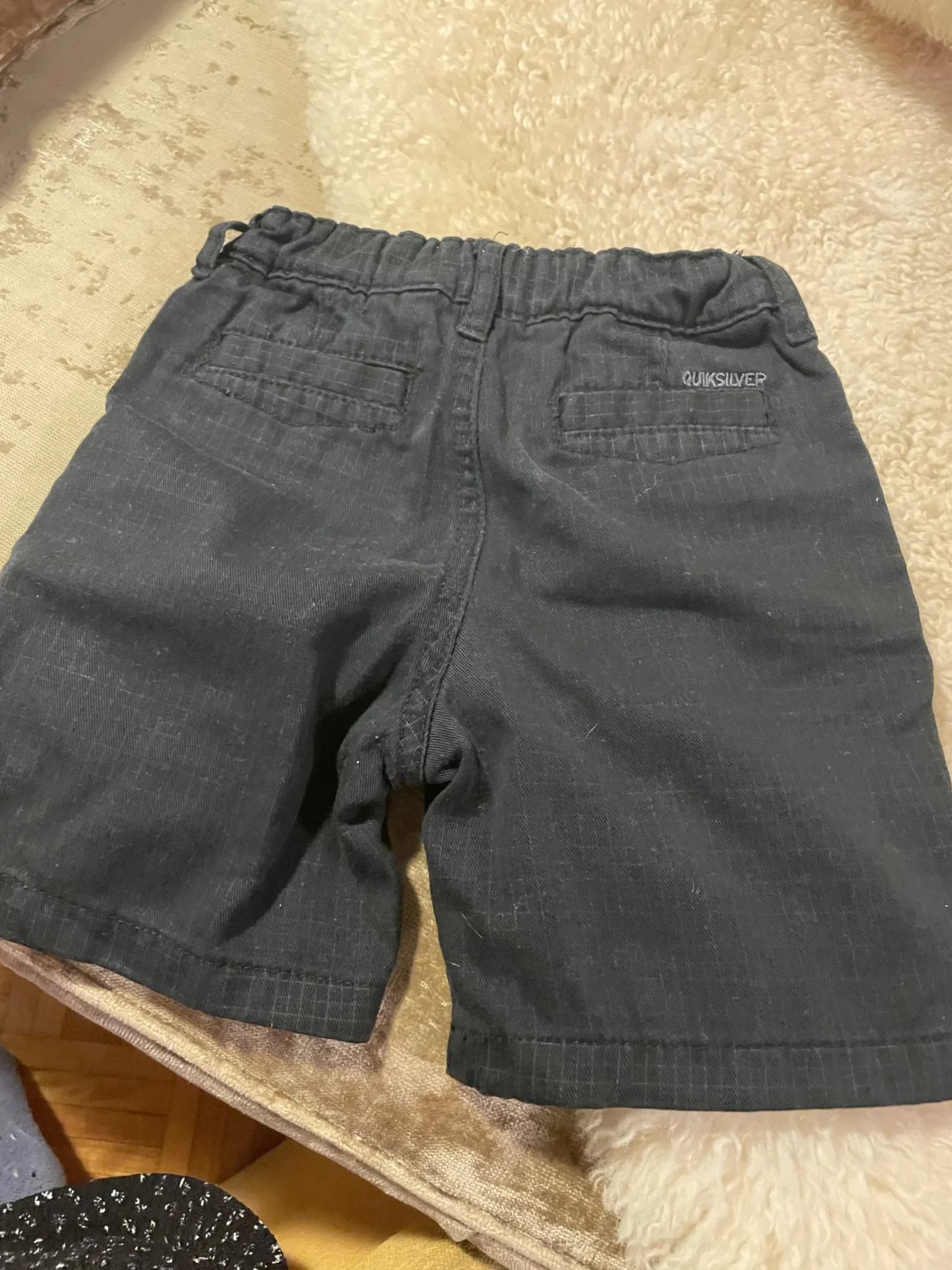 Image for Short Bermuda Quick silver 18 mois fait petit