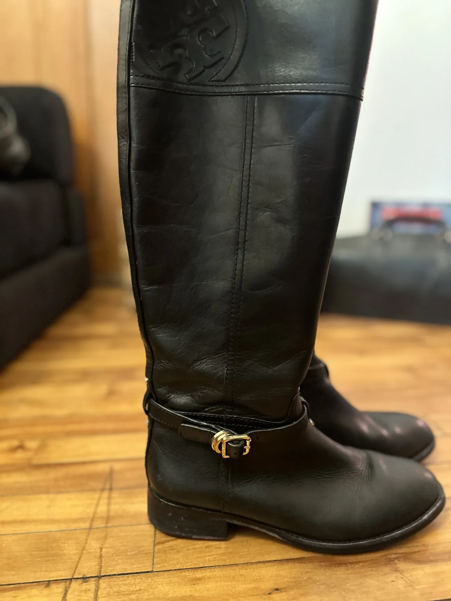 Image for Tory Burch – Marlene riding boots in black leather – gold buckle – US size 8