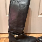 Thumbnail for Tory Burch – Marlene riding boots in black leather – gold buckle – US size 8