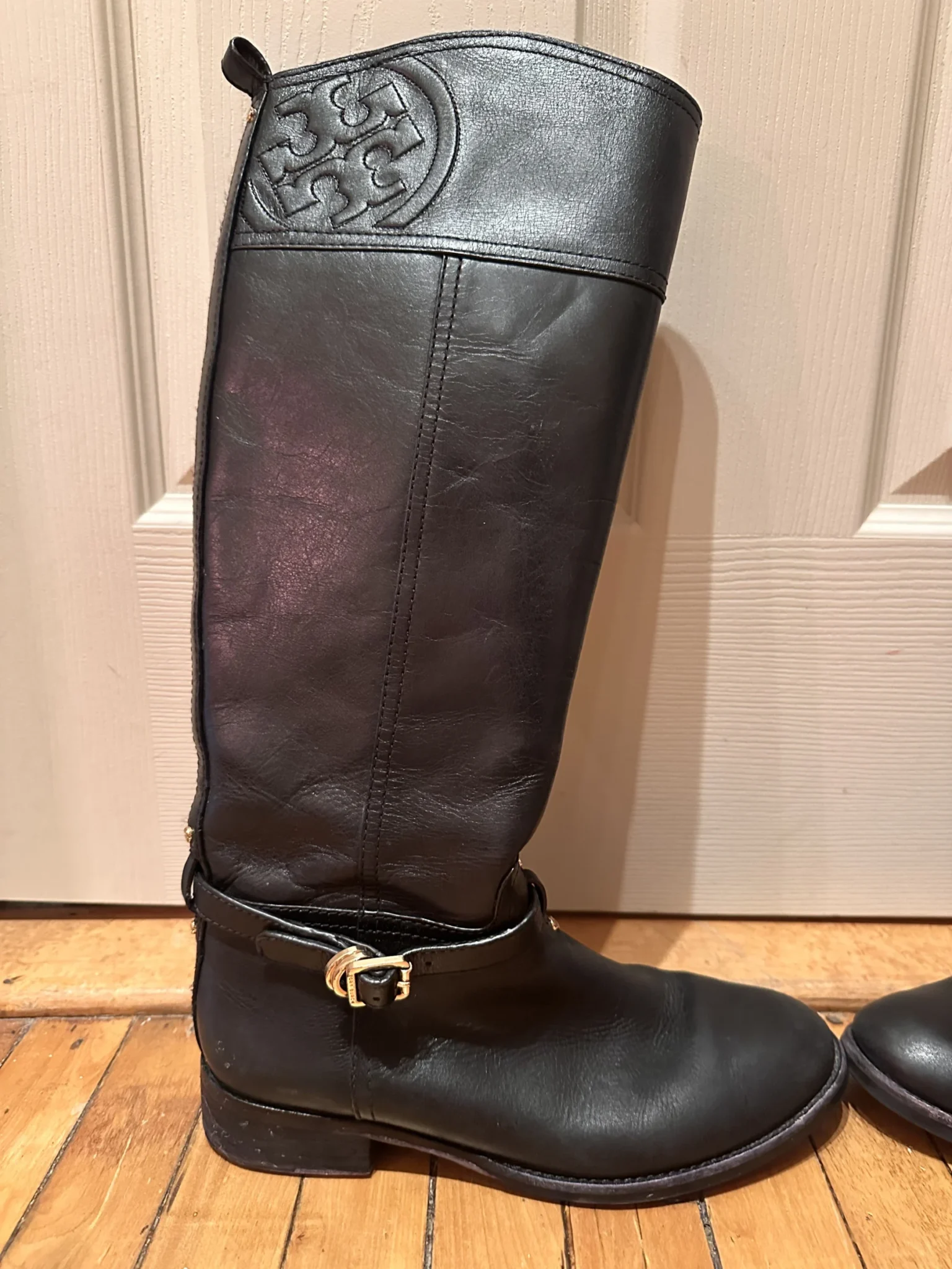 Image for Tory Burch – Marlene riding boots in black leather – gold buckle – US size 8