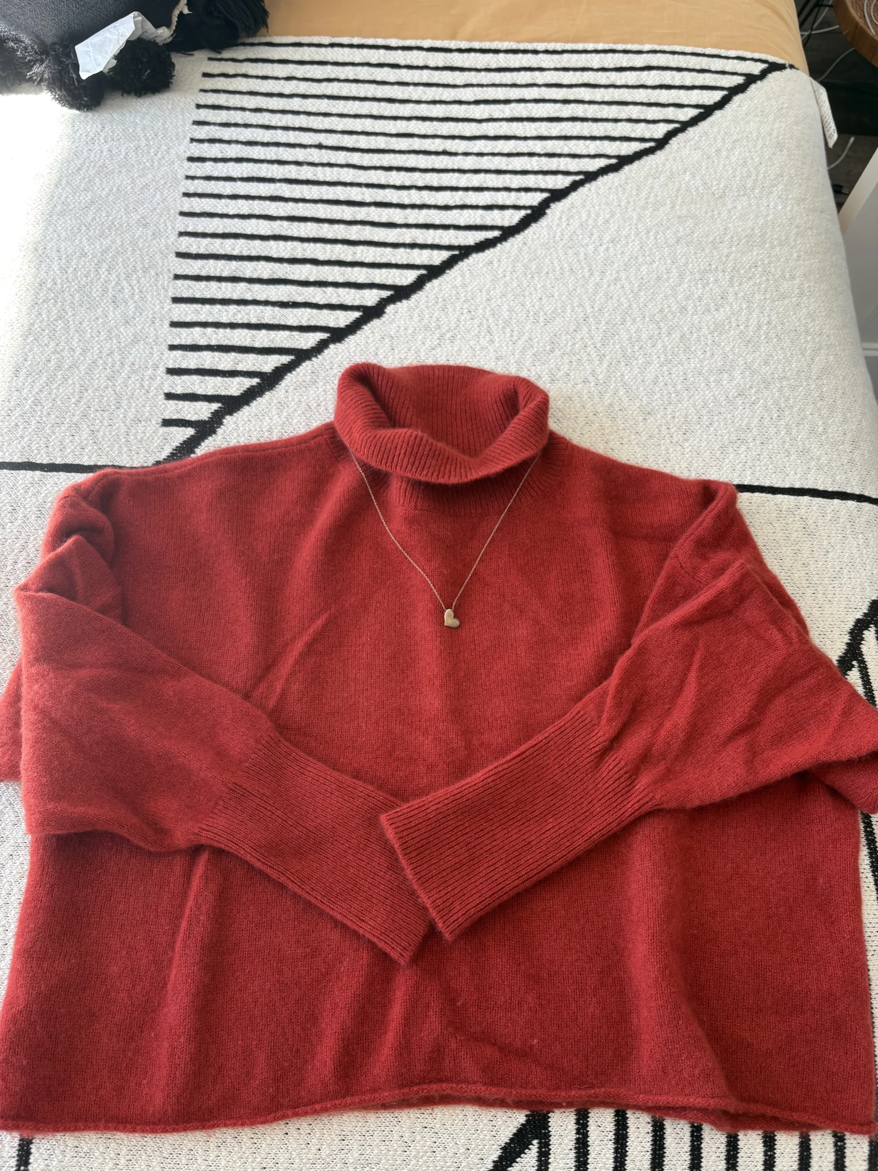Aritzia cashmere jumper Aritzia seconde main