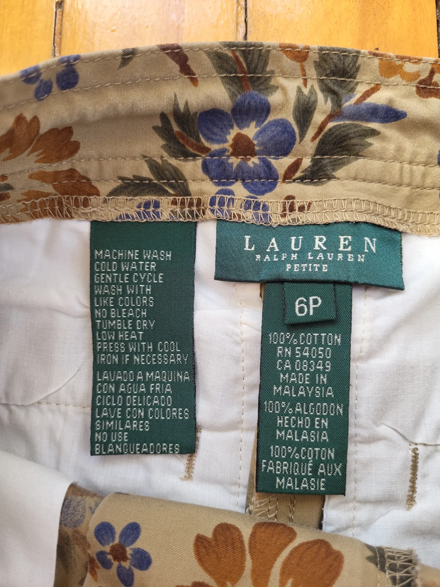 Image for Pantalon capri fleuri vintage Lauren Ralph Lauren Petite taille 6