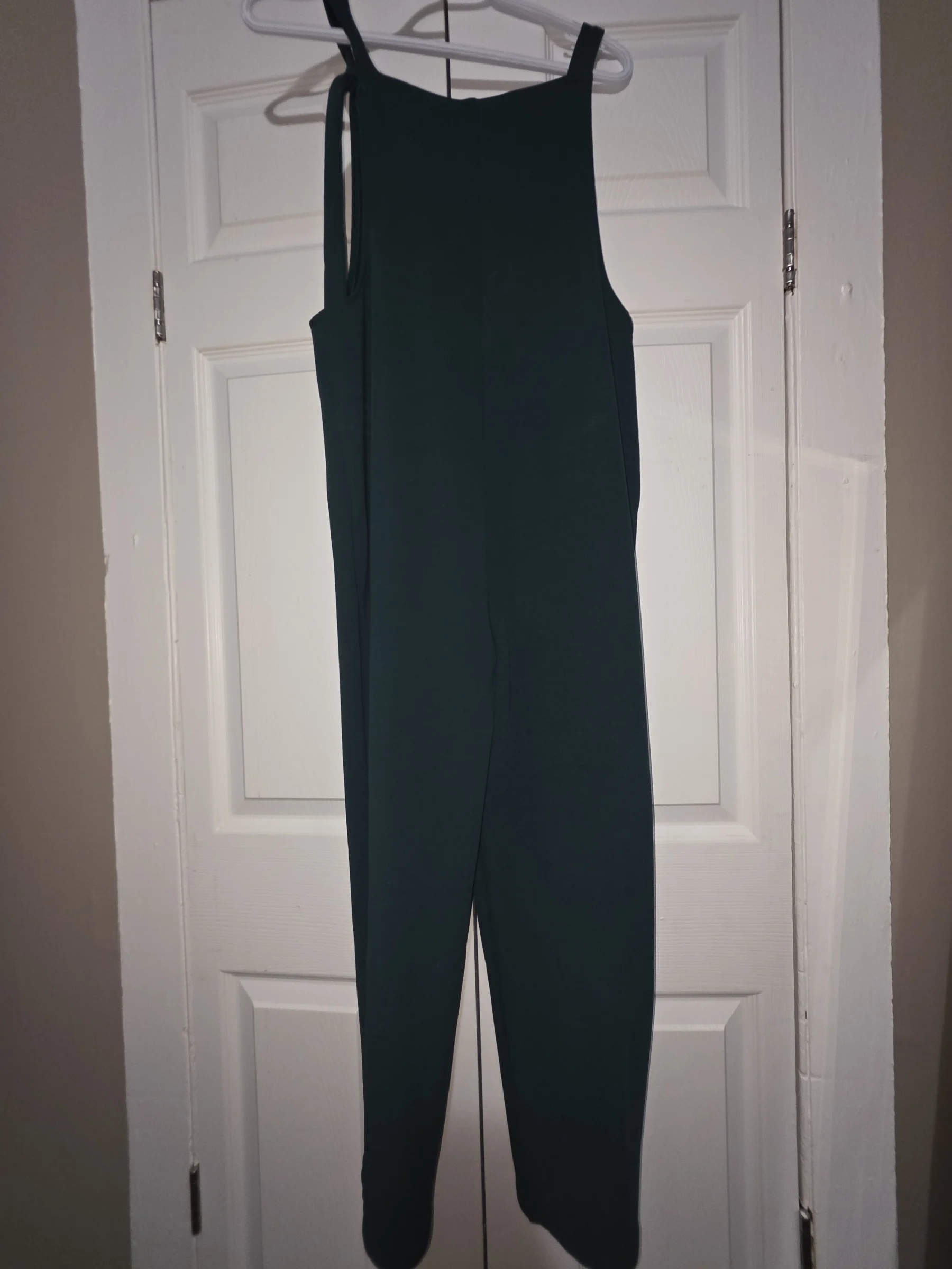 ​Effortless & Chic: Forest Green Pocket Jumpsuit *Other seconde main