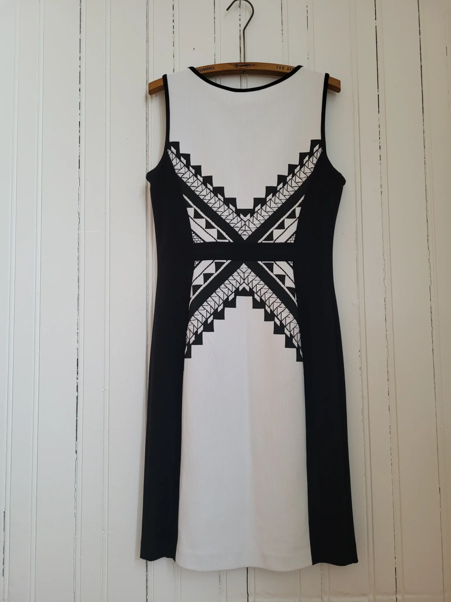 Image for Black and White Joseph Ribkoff Dress, Size 12