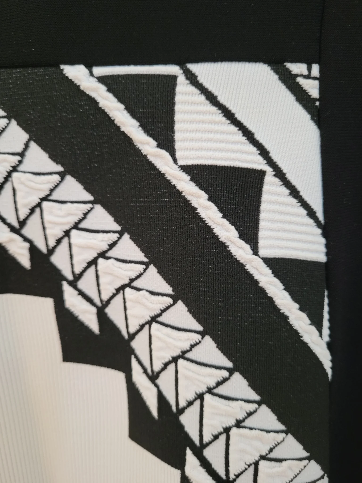 Image for Black and White Joseph Ribkoff Dress, Size 12