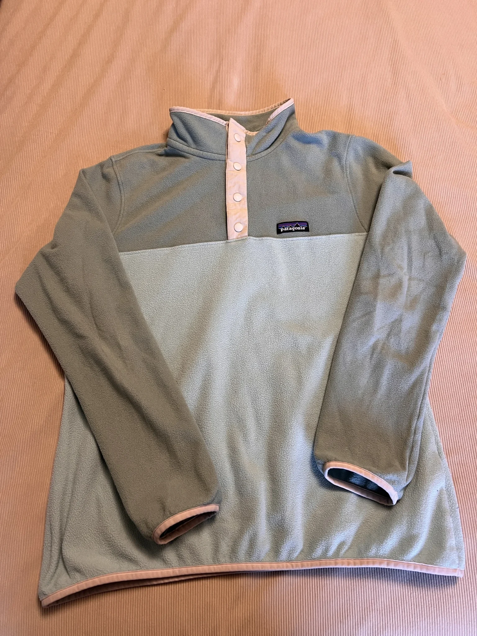 Featured image for Lightweight Patagonia Jumper