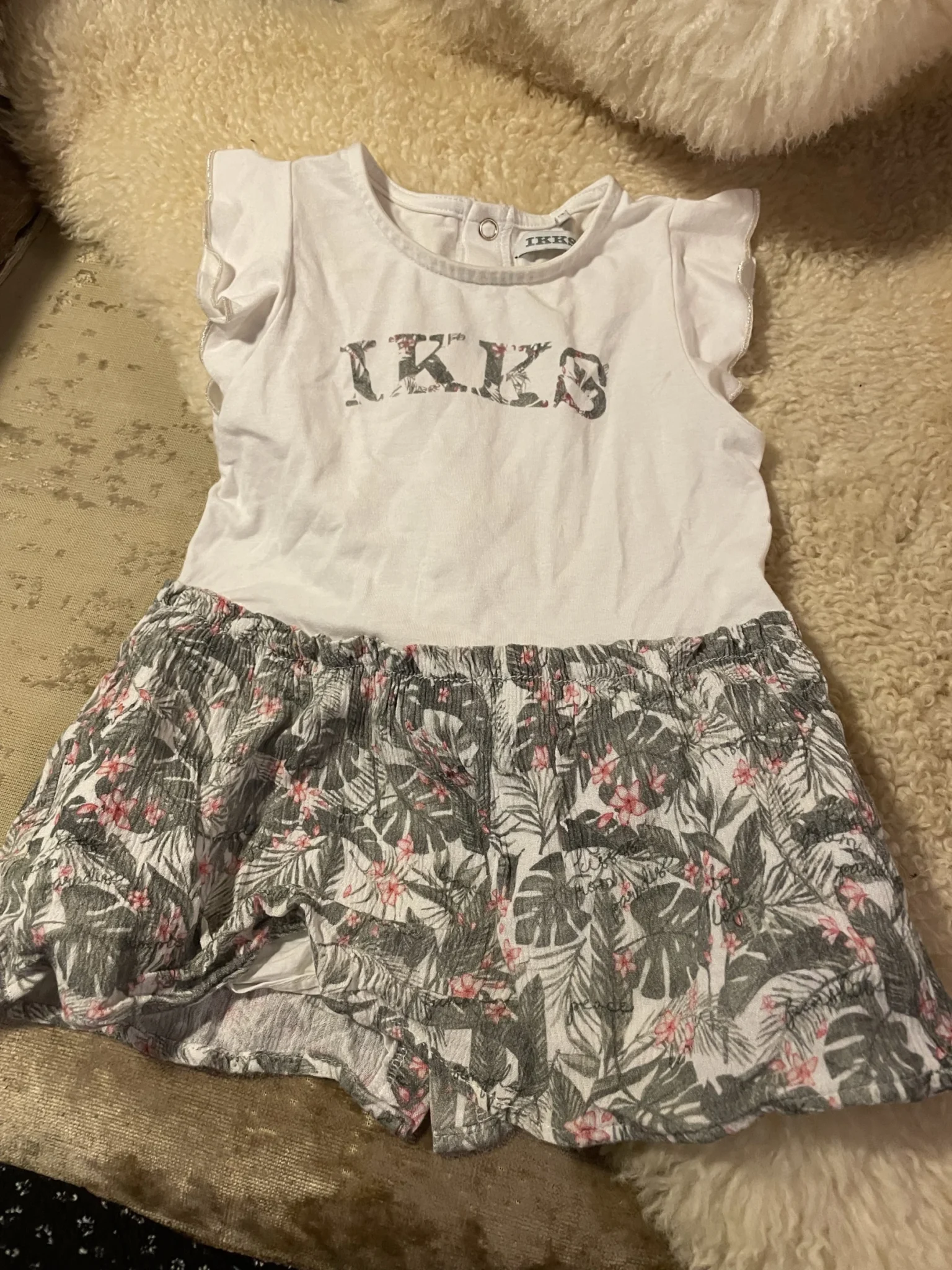 Featured image for Lovely, fashionable dress for a 12-month-old baby