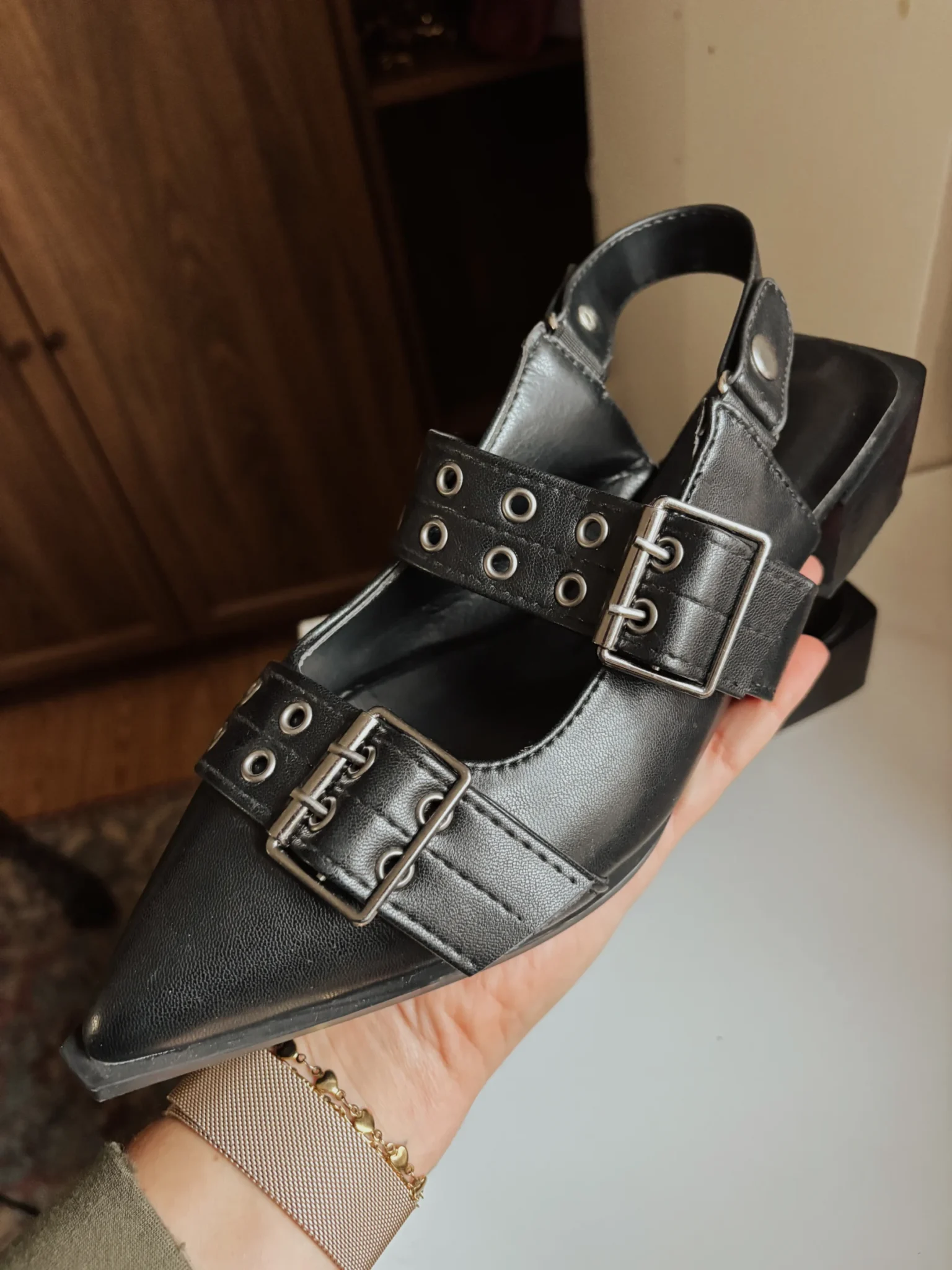 Image for Chaussures style slingbacks noires à bout pointu