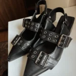 Thumbnail for Chaussures style slingbacks noires à bout pointu