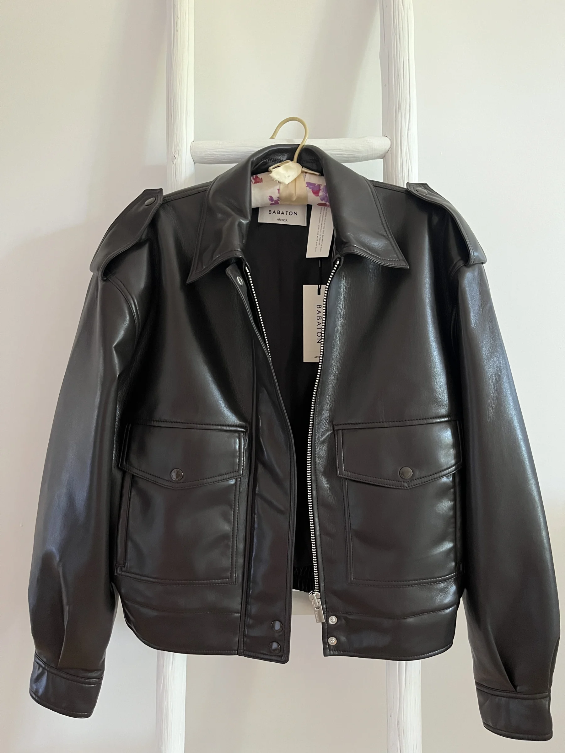 Aritza vegan leather bomber jacket – Small – Mocha brown Aritzia seconde main
