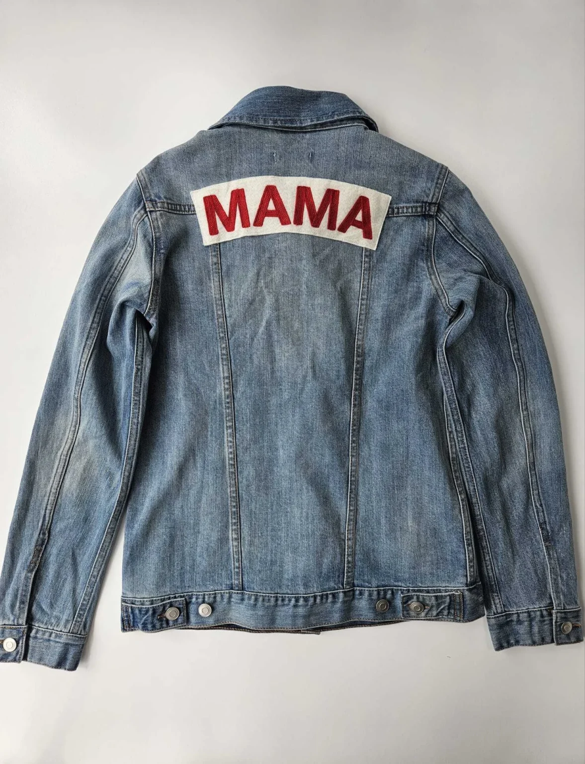 Featured image for Ingrid & Isabel MAMA Maternity Denim Jacket XS Light Wash Stretch Jean Jacket