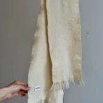 Thumbnail for Foulard / Écharpe Vintage Crème  en Laine vierge des années 70