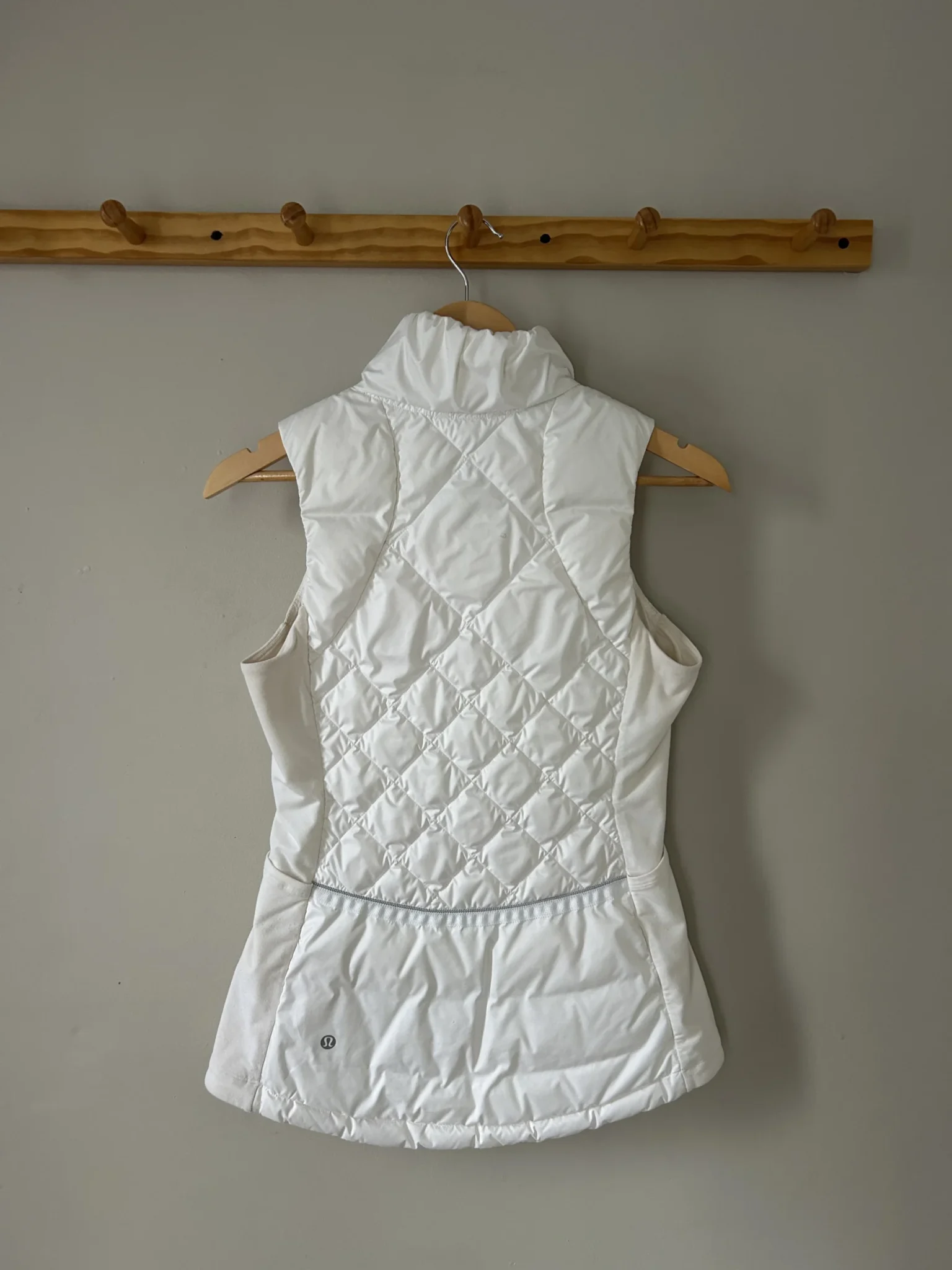 Image for Veste sans manches en duvet Lululemon – Taille 4 | Blanc