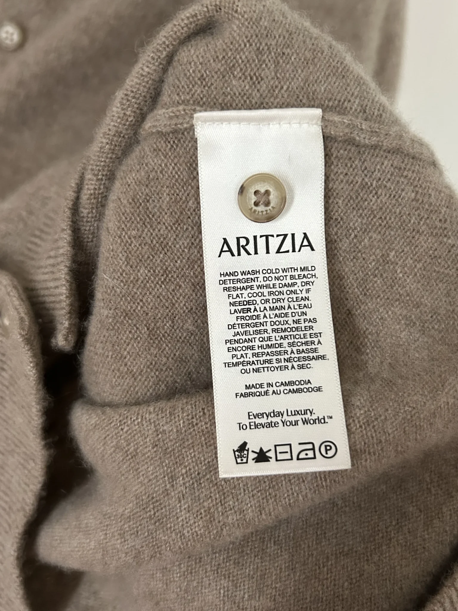 Image for Cardigan en cachemire - Aritzia | Nomad taupe XS
