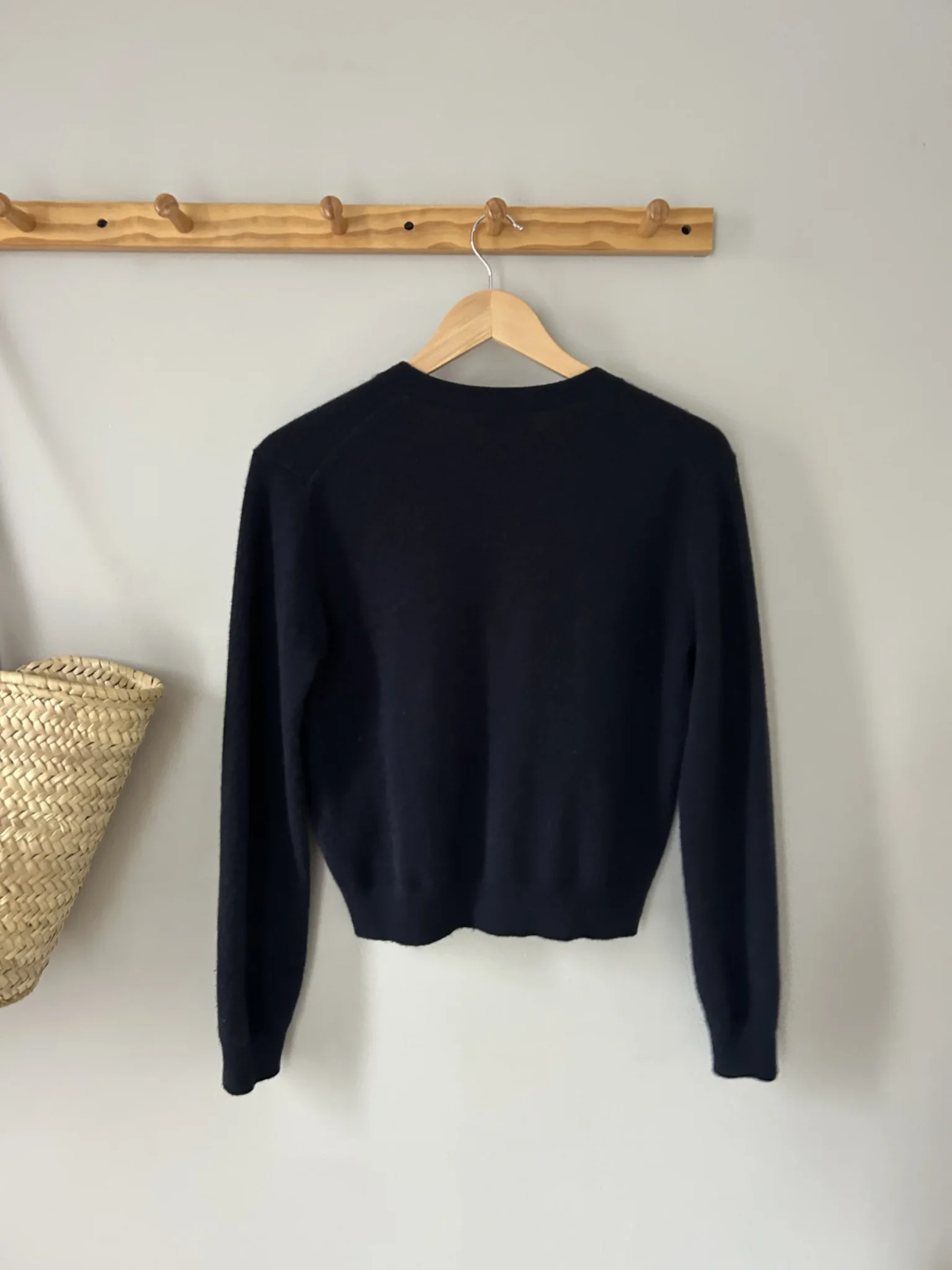 Image for Cardigan en cachemire - Aritzia | Marine XS
