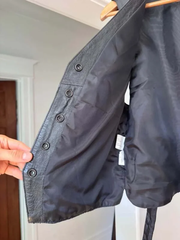 Image for Veste sans manchesvintage classique en cuir style smoking noir avec dos satin