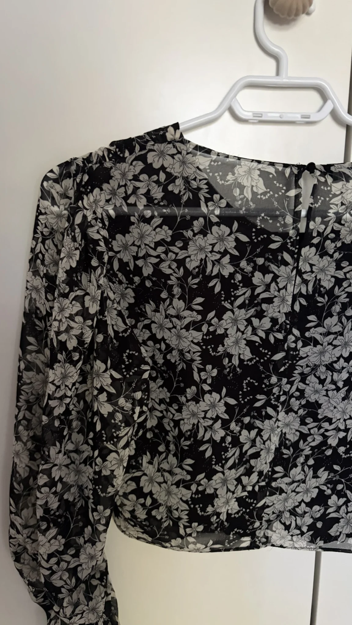 Image for Floral crop top