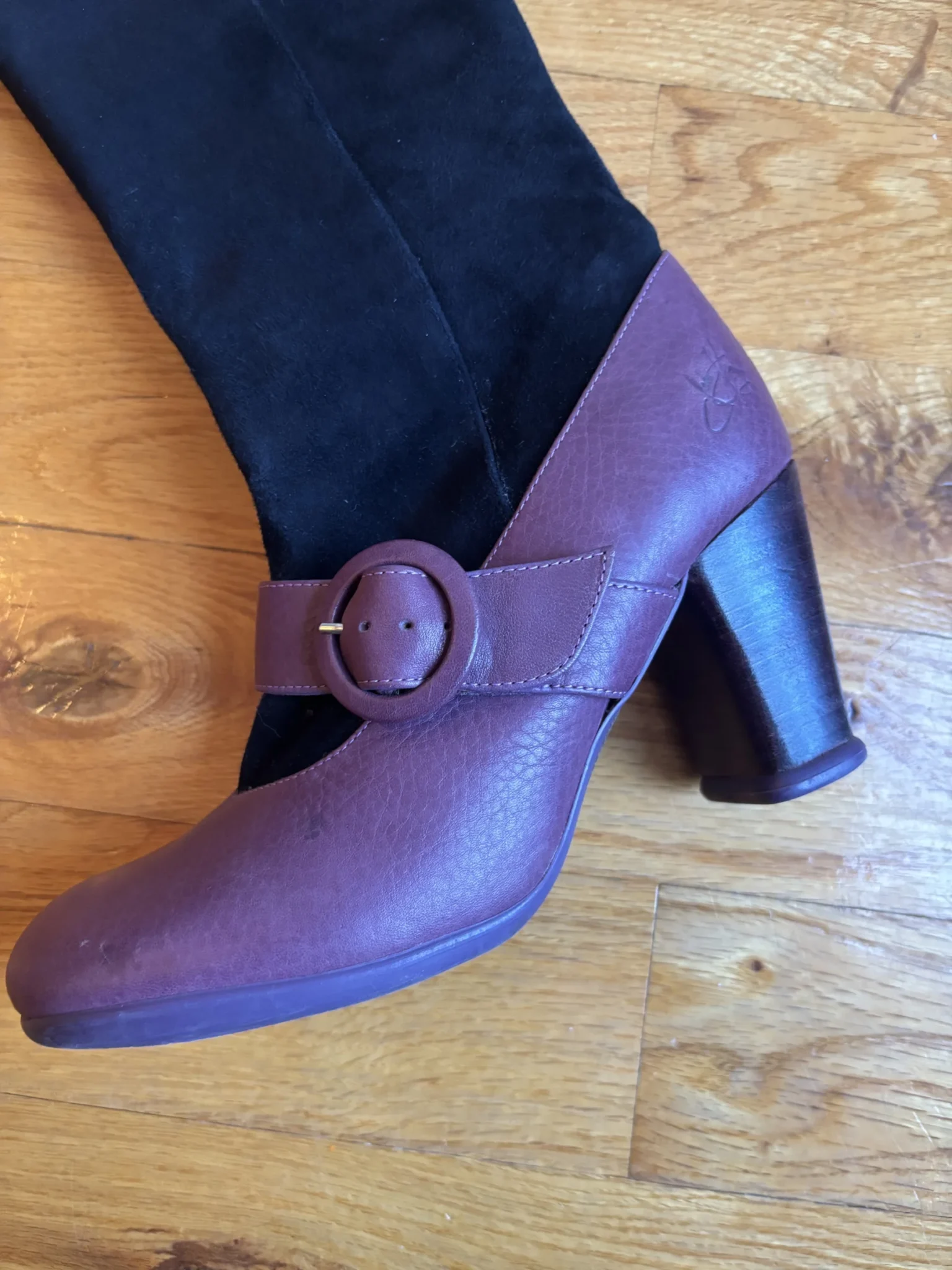 Image for Bottes hautes John Fluevog
