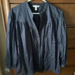 Featured thumbnail for Navy blue three-quarter-sleeve blouse