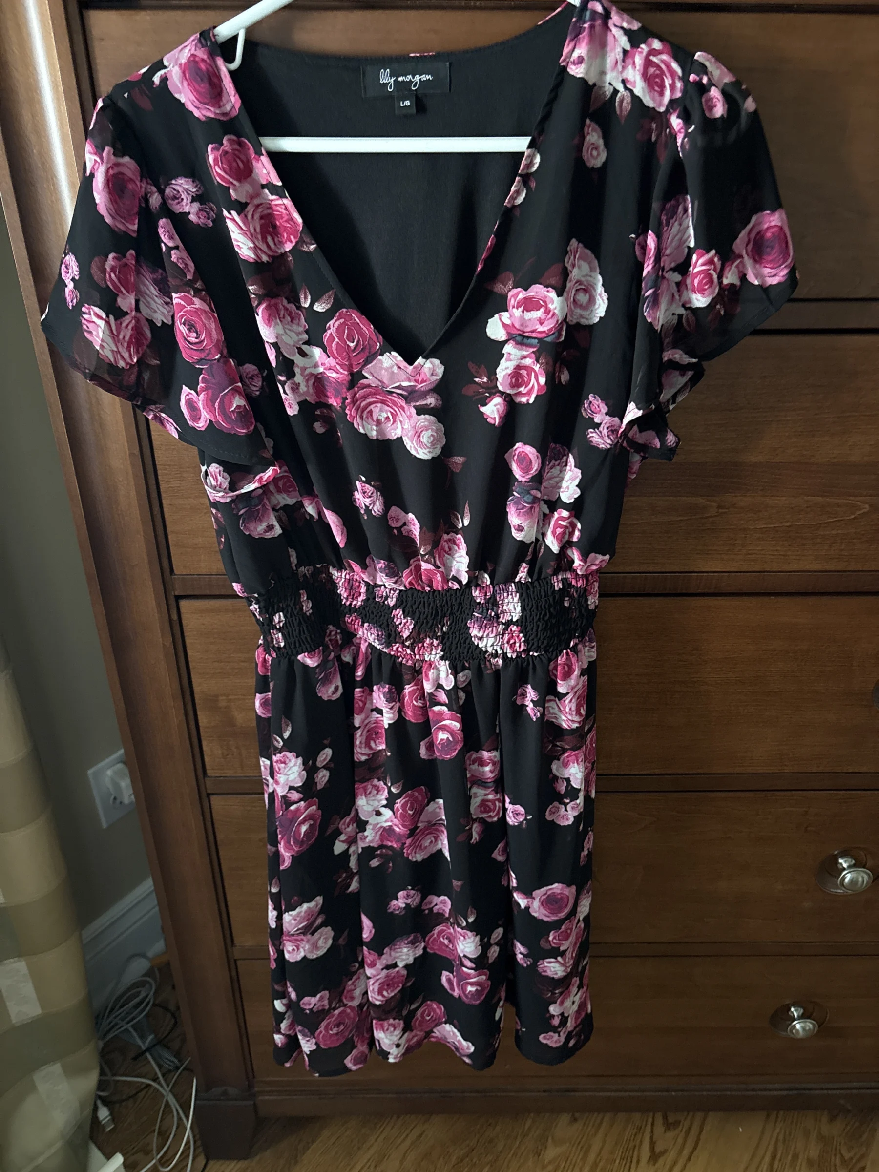 Black dress with pink flowers *Other seconde main