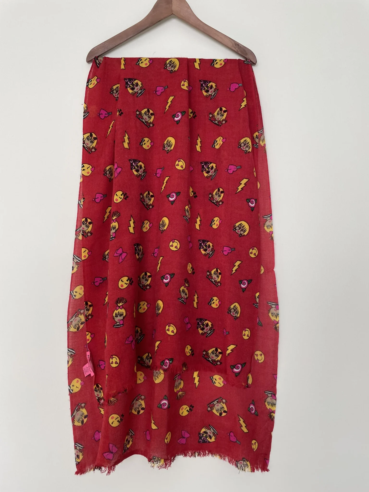 Image for Foulard Betsey Johnson avec émojis amusants