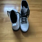 Featured thumbnail for Sorel autumn/winter boots