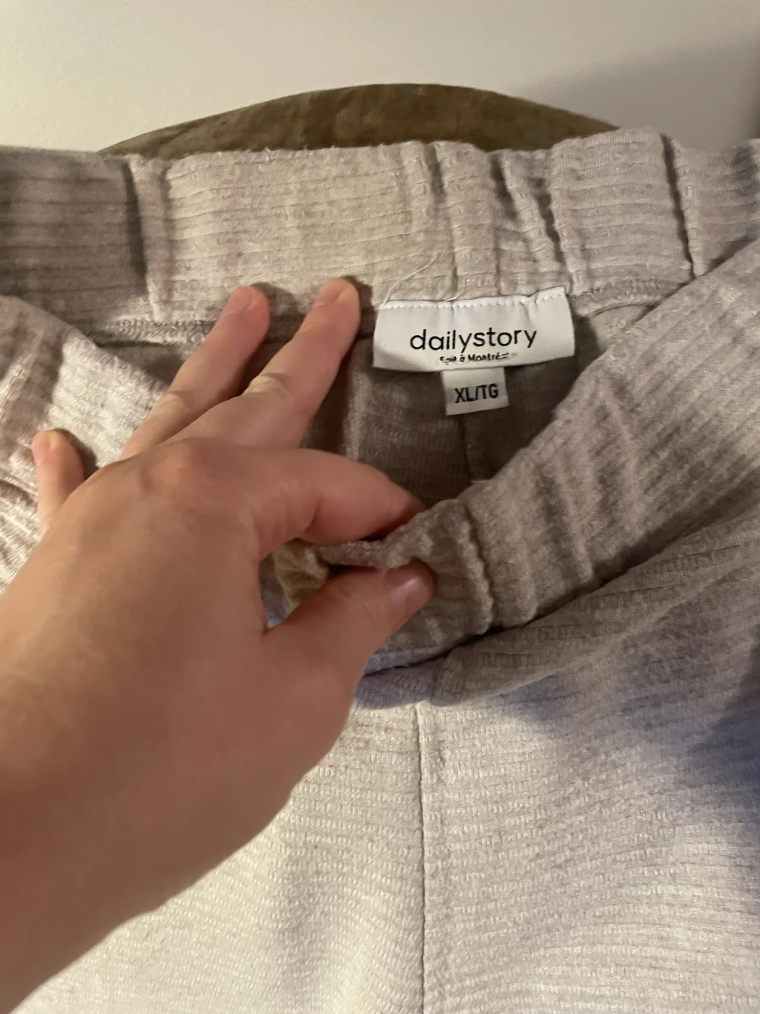 Featured image for Pantalon à jambes larges