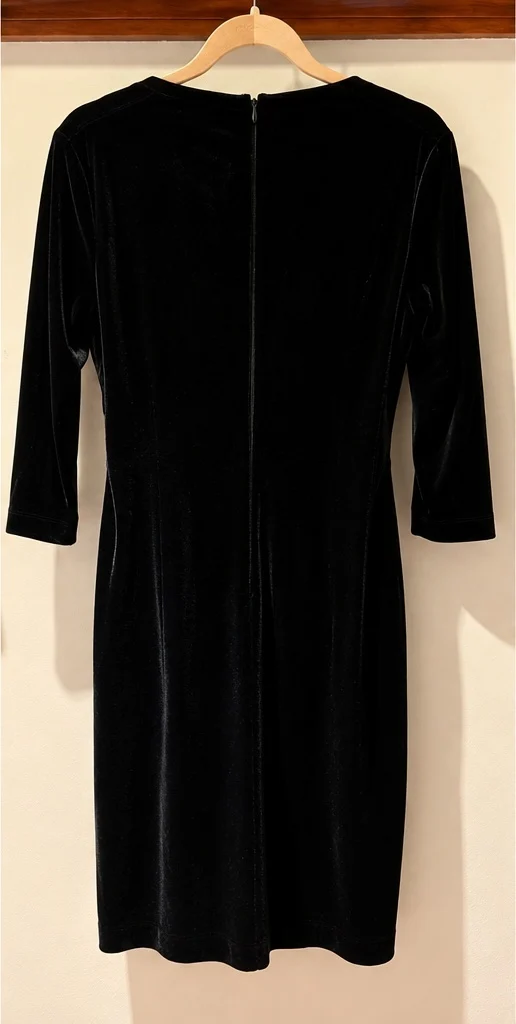 Image for Brooks Brothers black velvet dress – Elegant drape