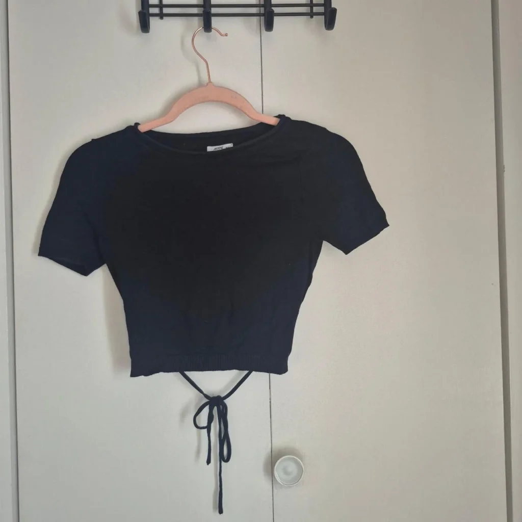 Featured image for Ardene black top with open back, size XS