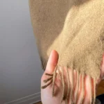 Thumbnail for Vintage scarf from the 1990s in warm camel-brown wool