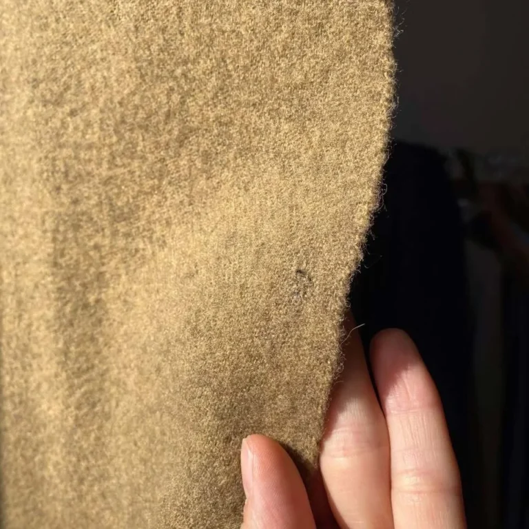 Image for Vintage scarf from the 1990s in warm camel-brown wool