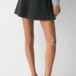 Thumbnail for 🌷Olive mini-skirt – Aritzia