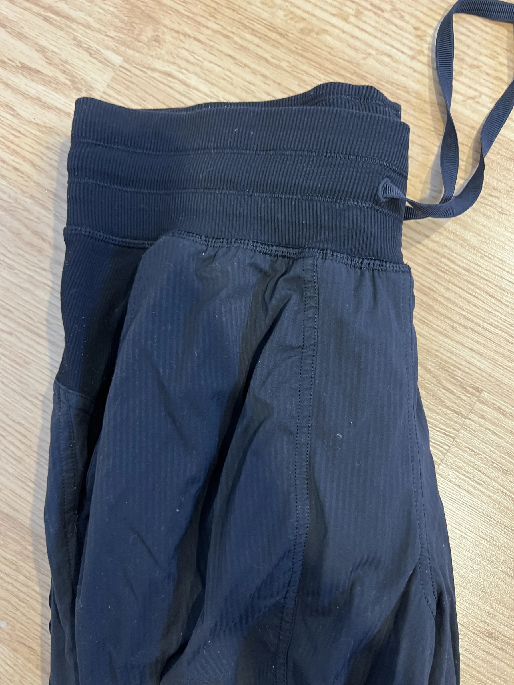 Dance studio lululemon trousers Lululemon seconde main