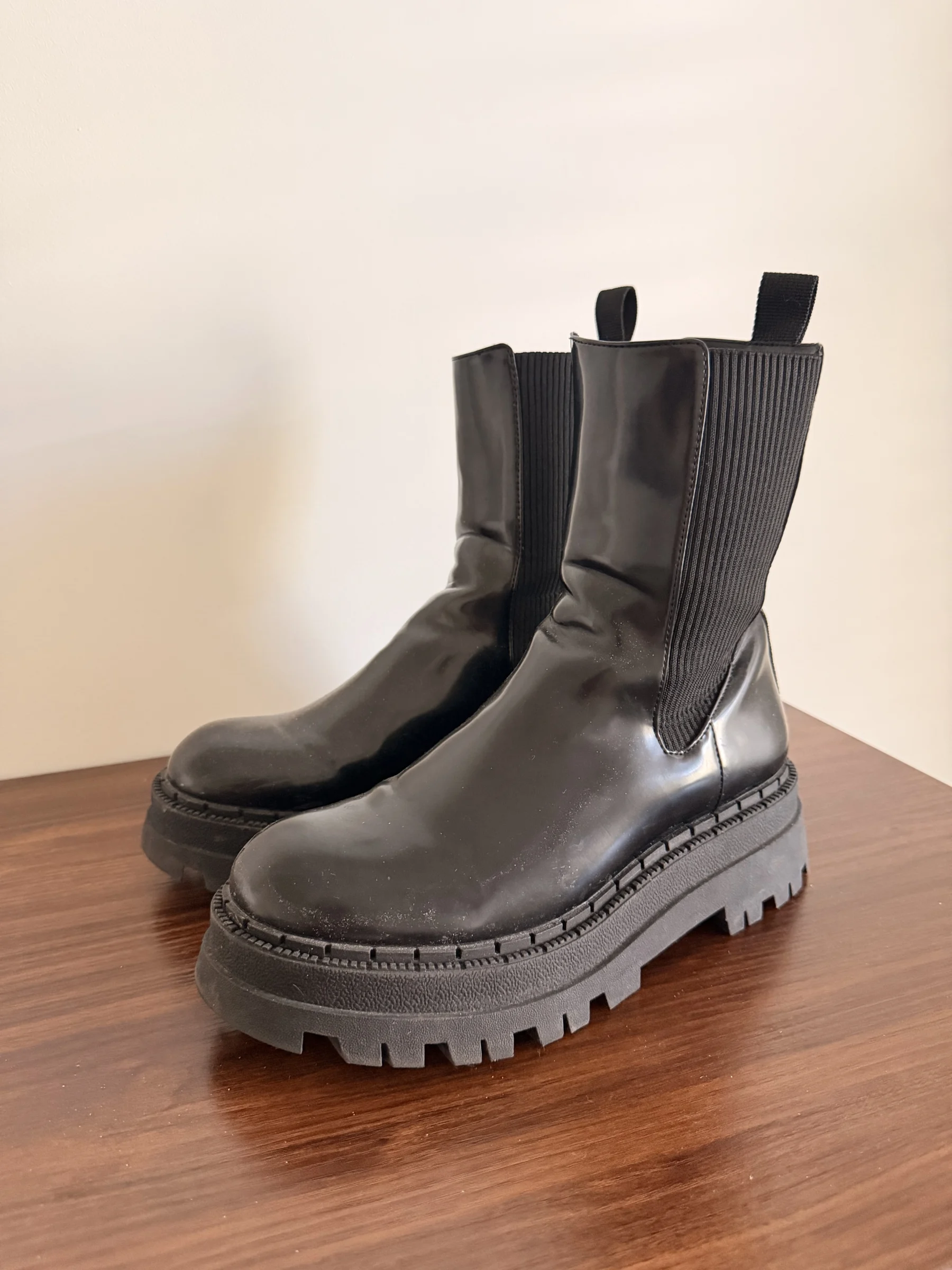 Black mid-season boots from ZARA Zara seconde main