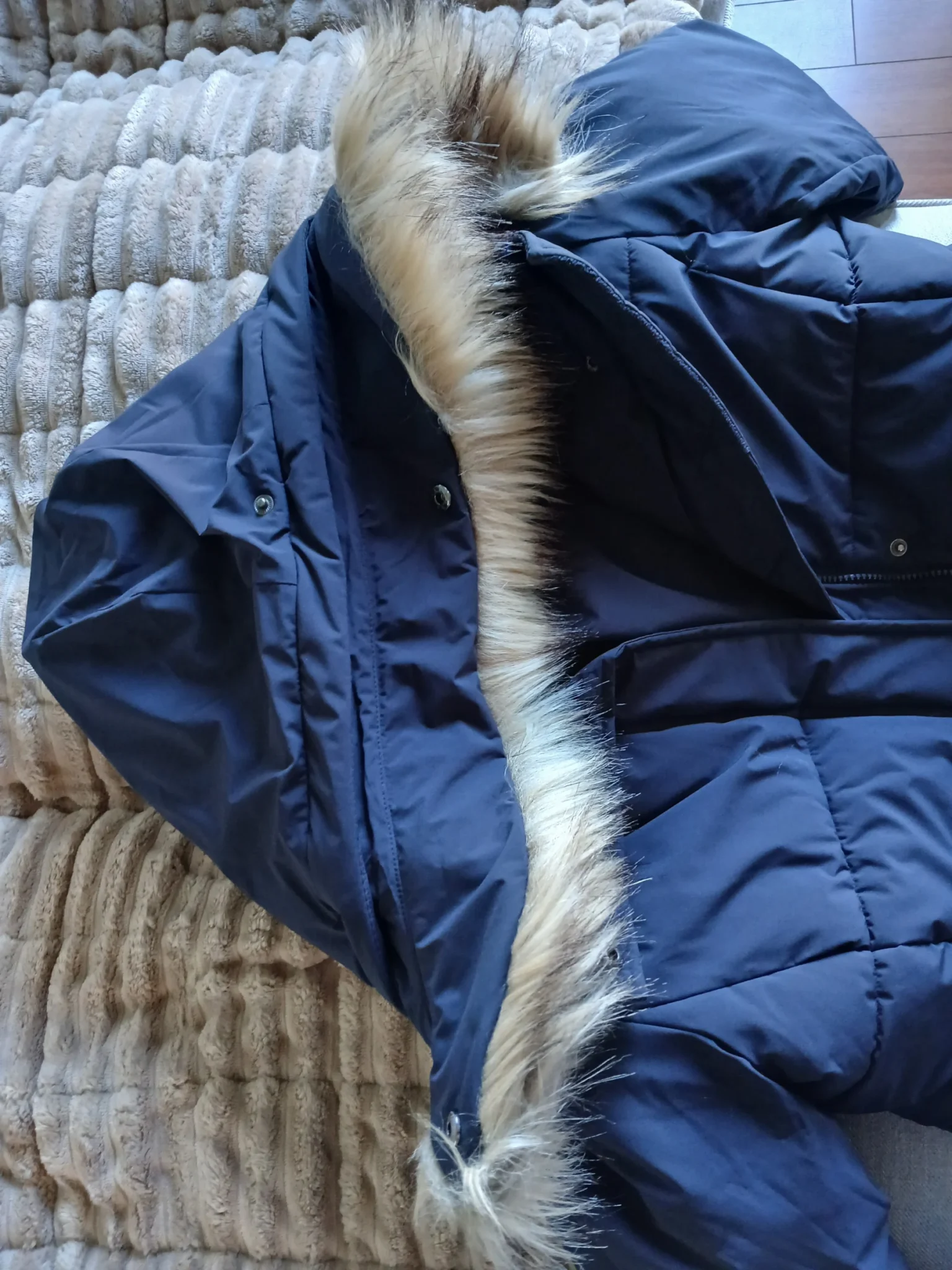 Image for Mid-length winter coat